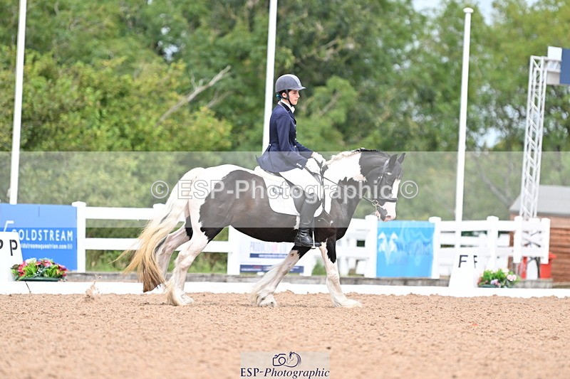 240817A-122424-08263 - 278-Chloe.Matravers-Fancy.pants