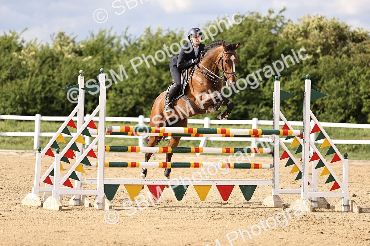 SBM_003846 - Class 13 - Senior Foxhunter - 1.20m