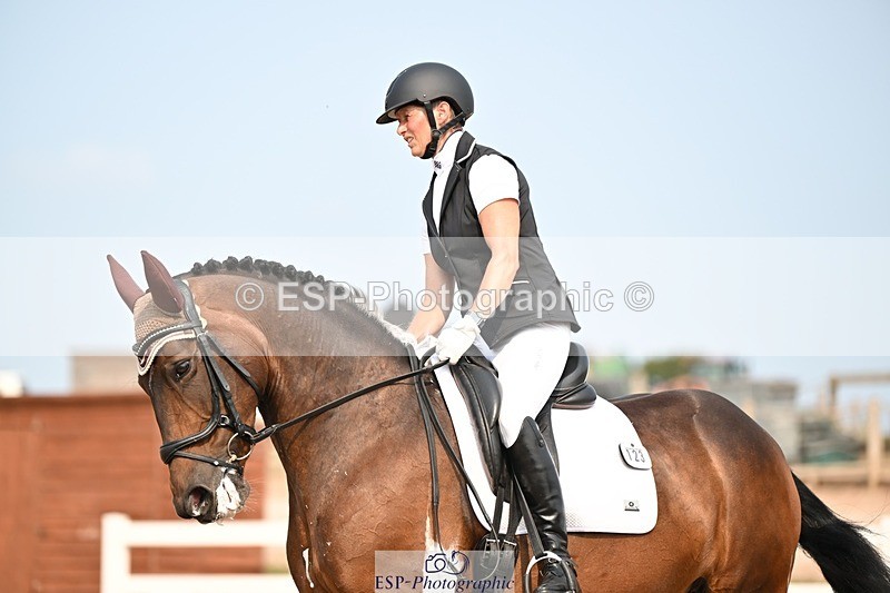 250816-154221-06239 - 123-Lorraine.MorrisLissyegan.Coloured.Lady