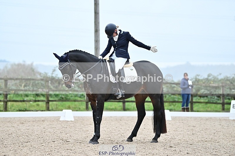 241103-154410-03211 - Novice 1 - 14.44 to 16.08