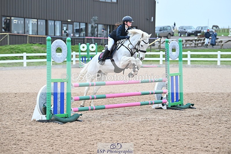 240128A-110954-00445 - Cls 3 Pony Discovery and 90cm Open