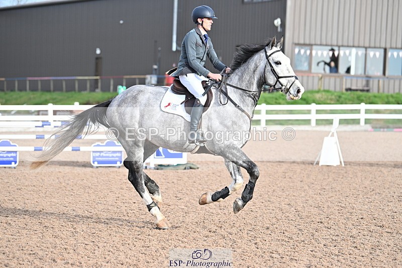 231208A-111301-00406 - Cls 4 Snr 1.05m Open