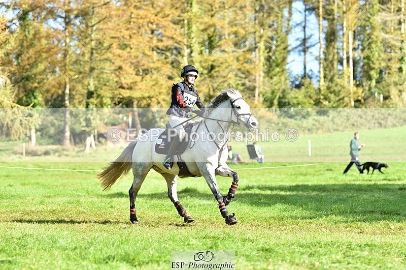 231022-113508-26072 - 254-WESTERN.OCALA-Charlotte.Keers-XC