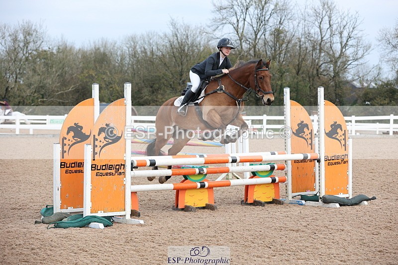 241101A-084613-00392 - FRI Cls 2 British Novice and 90cm Open