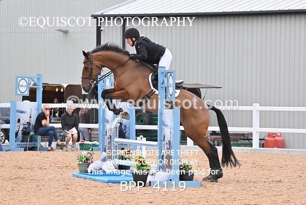 BPP_4119 - CLASS 3 WED GFS Saddles Senior Newcomers/1.10m Open