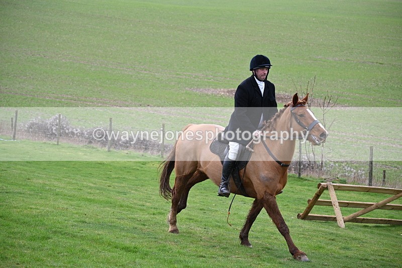 WJ6_9030 - Line Three