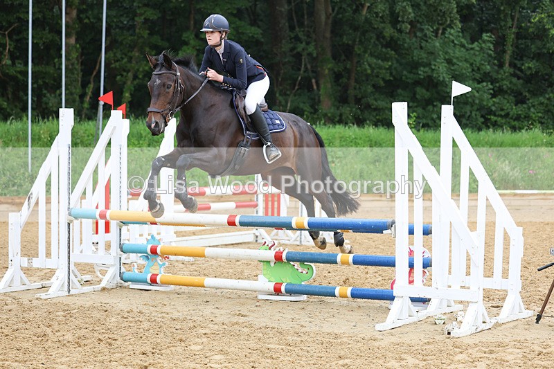 3E7A5469 - Class 4: Senior British Novice/90cm open