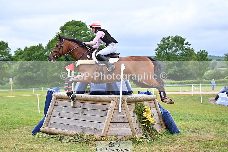 250524A-094611-08792 - A-009-Clementine.Crosthwaite.Eyre-LYJADOR