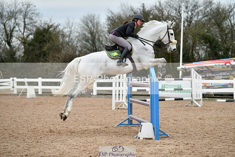 240112A-143427-01238 - Cls 6 Foxhunter and 1.20m Open