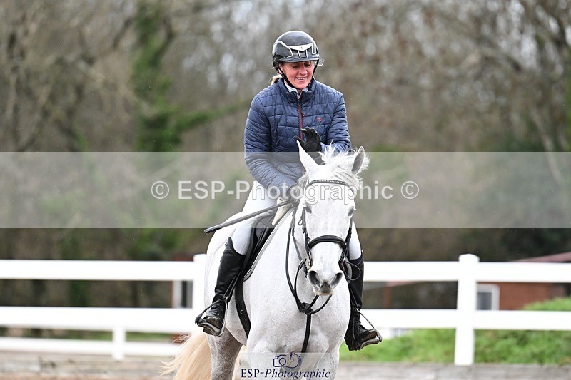 251205-100710-00137 - Cls 2 Snr British Novice and 90cm