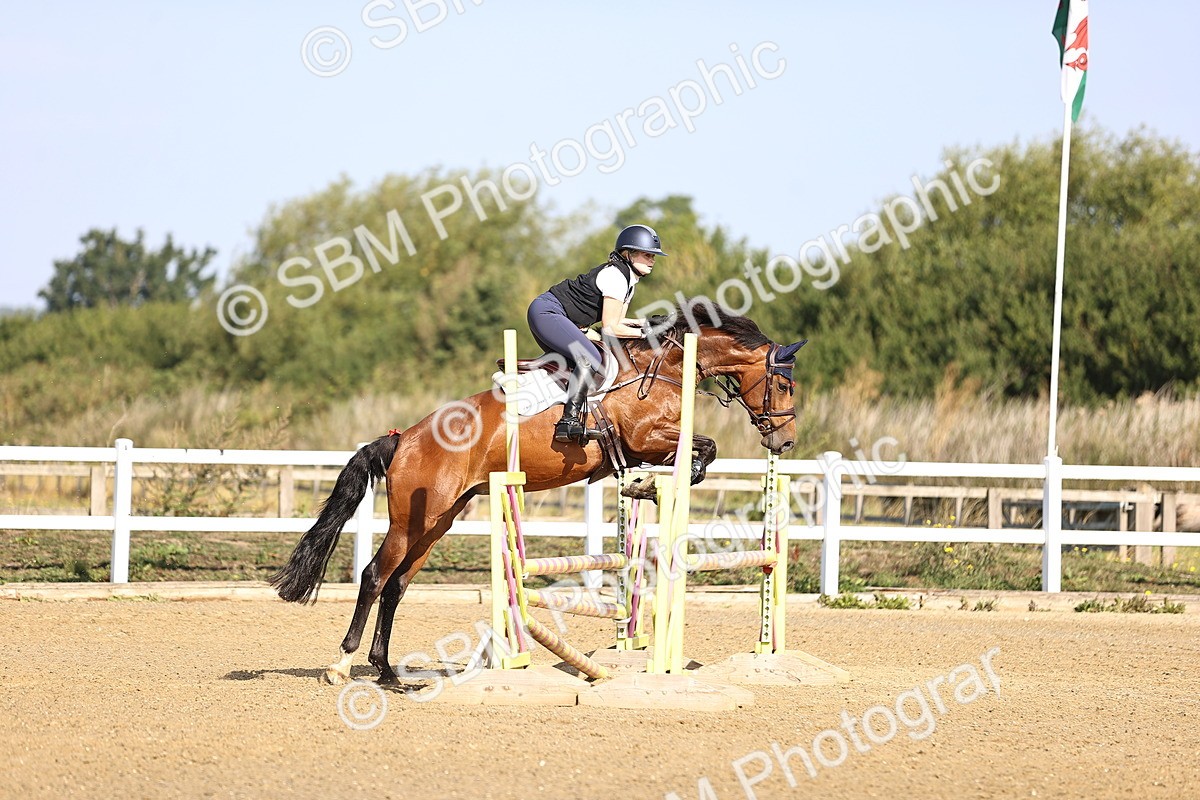 SBM_005465 - Class 8 - Clear Round
