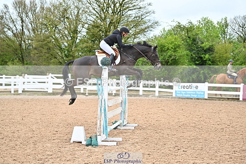 240501A-140307-00940 - Cls 8 Snr Foxhunter and 1.20m Open