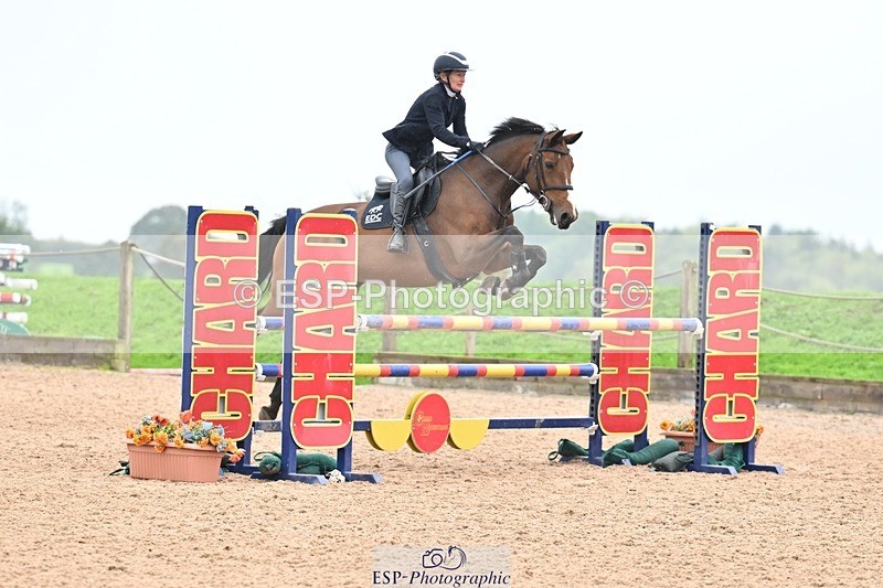 251003-113034-00464 - Cls 2 Newcomers and 1.10m