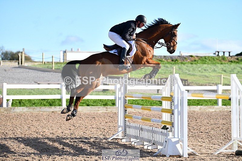231110A-145042-00901 - Cls 6 Foxhunter & 1.20m Open