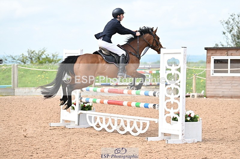 240506A-114233-08575 - Cls 4 Blue Chip Pony Newcomers & 1m Open