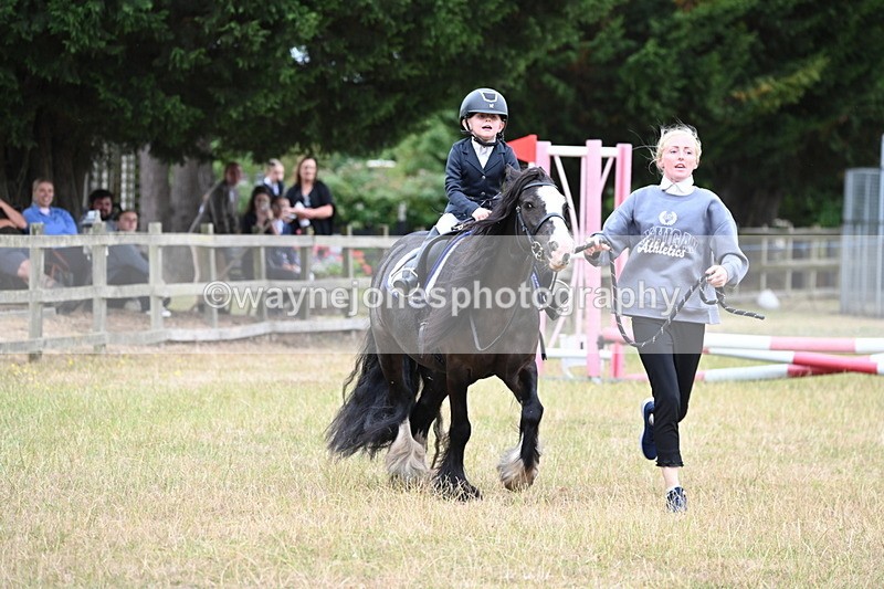 WJ6_9543 - Class 12 Minimus Jumping 45cm