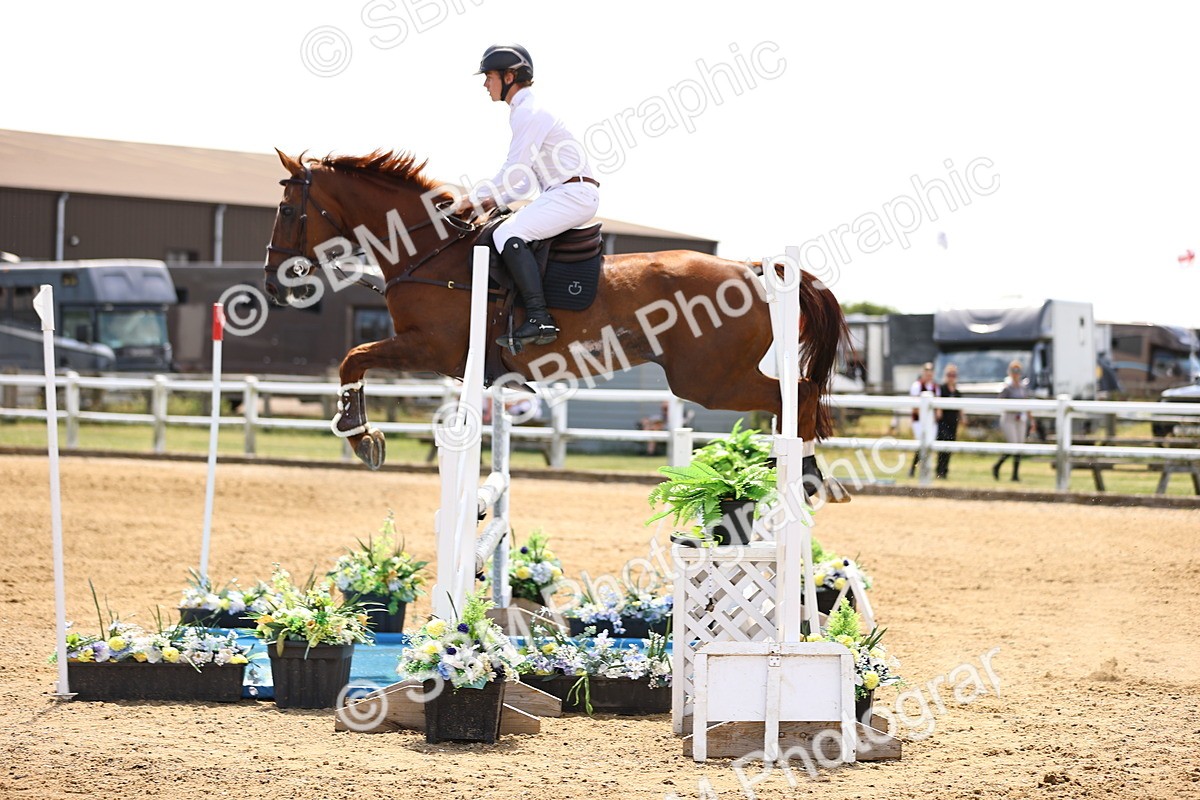 SBM_001207 - Class 16 - GFS Senior Newcomers 1.25m