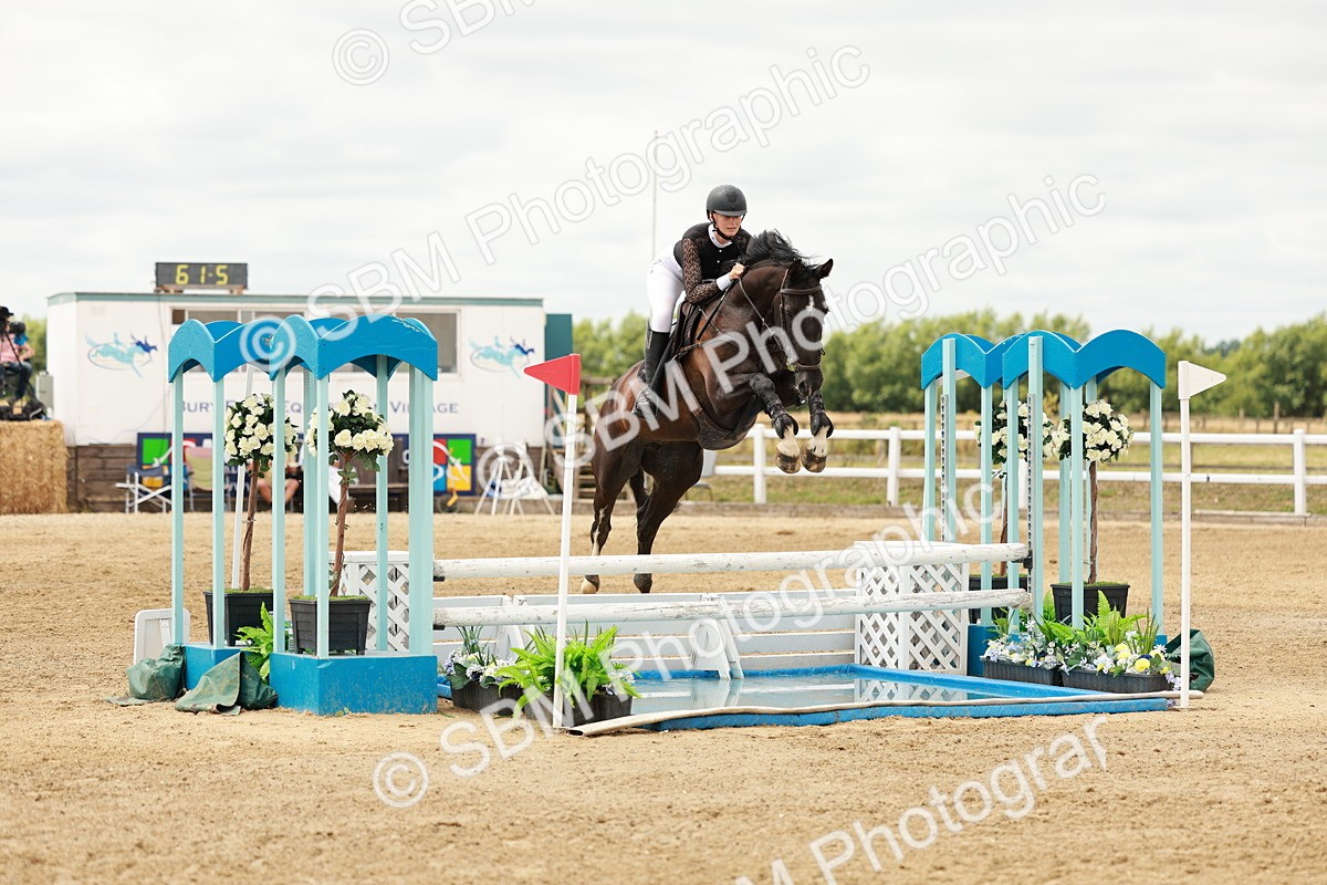SBM_018260 - Class 21 - Senior Newcomers Championship 2d Rd