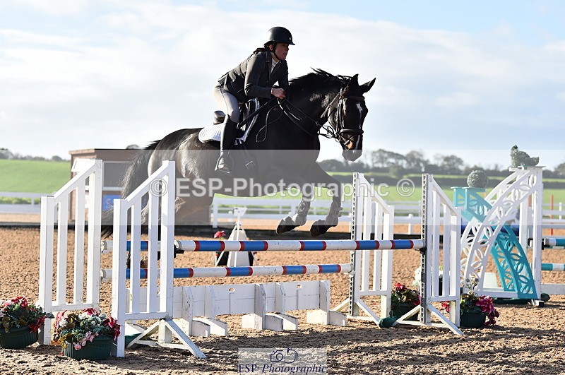 231014A-094122-03750 - Cls 12 British Novice & 90cm Open