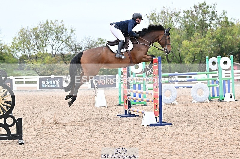 251015-152337-00887 - Cls 6 Foxhunter and 1.20m Open