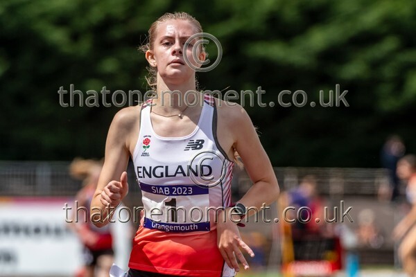 SIAB23-528170 - Track Female Set One