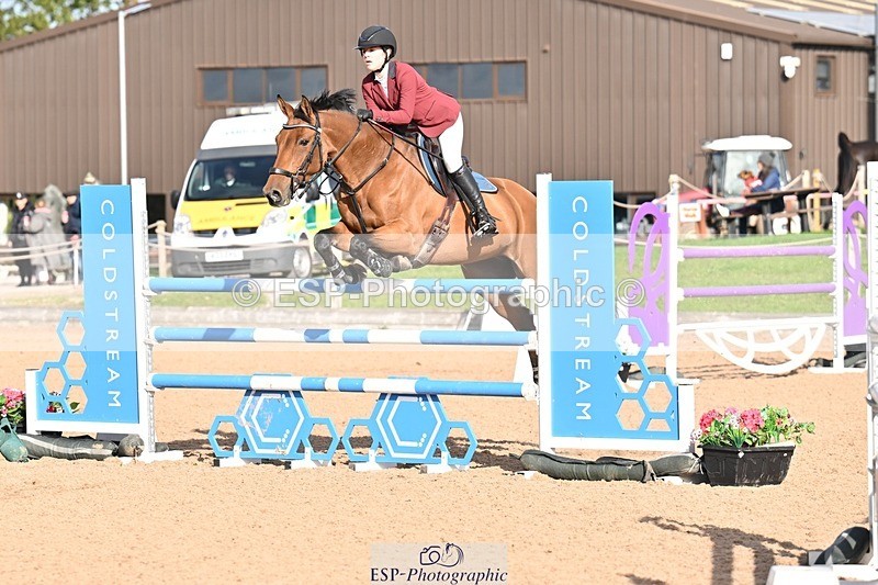 251005-102836-02770 - Cls 15 Foxhunter and 1.20m