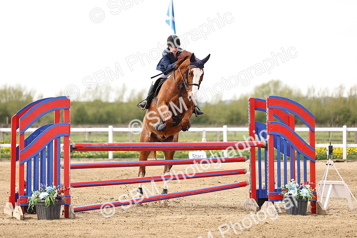 SBM_002374 - Class 11 - Senior newcomers - 1.10m