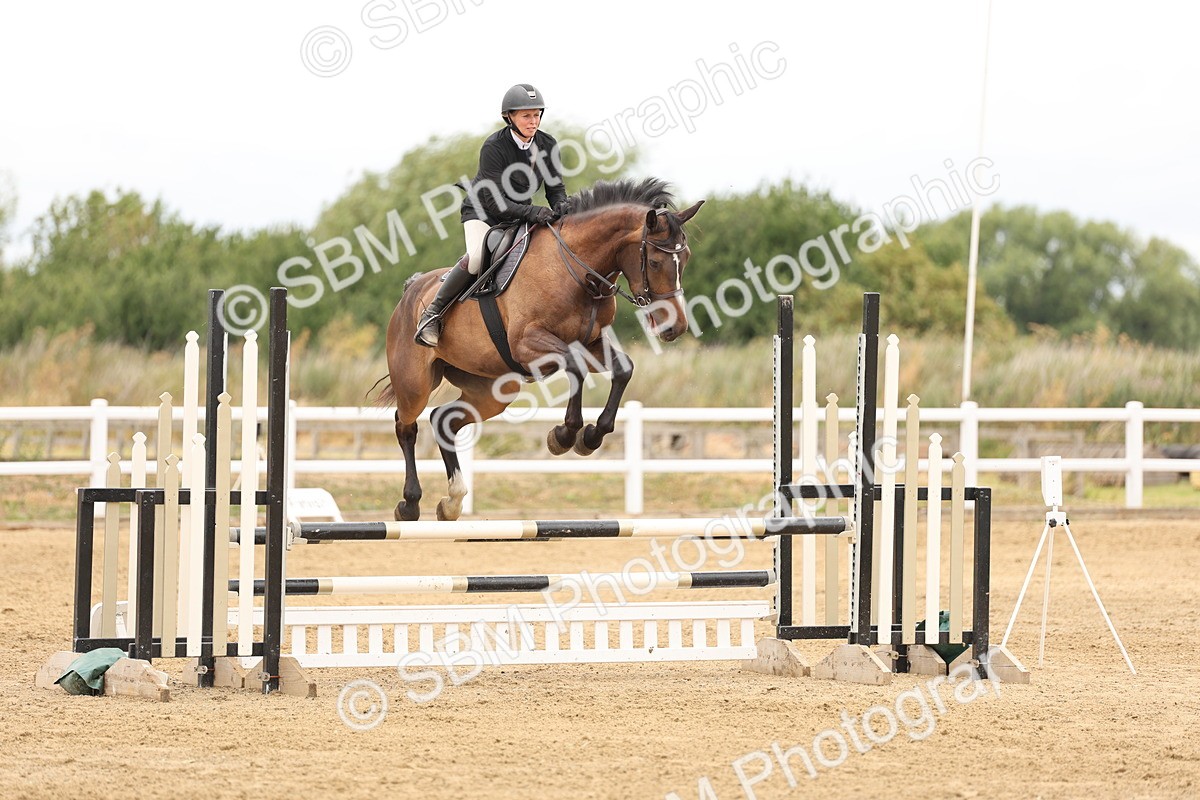 SBM_023410 - Class 3 - Senior British Novice - 90cm