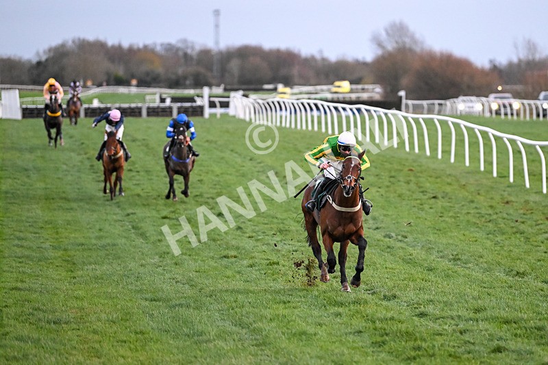 010125-Race 6-Maghlaak-6645 - Race 6