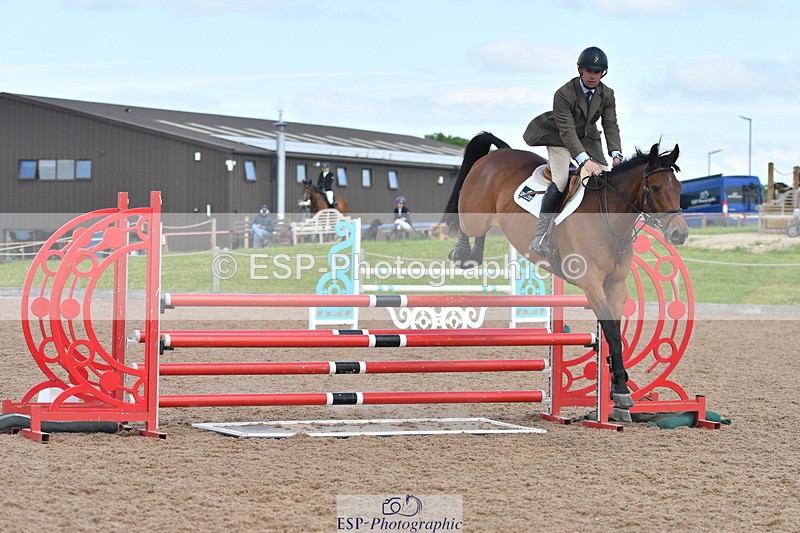 240609A-111351-04458 - Cls 17 Snr 1.05m Open