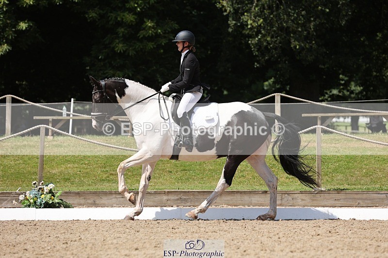 240719-121347-01624 - 123-Michelle_Wallis-Alvescot_Winning_Mood