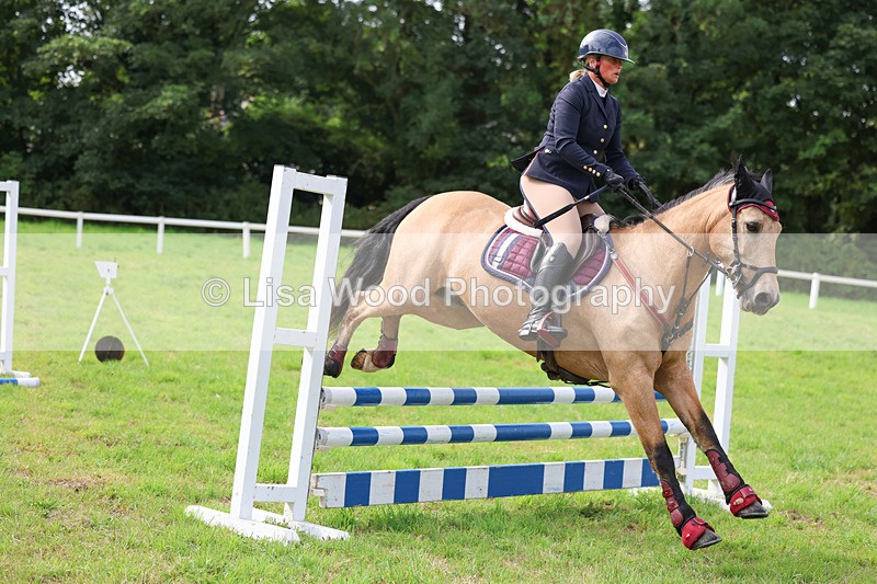 3E7A5581 - Class 2: 70cm Juniors and Seniors