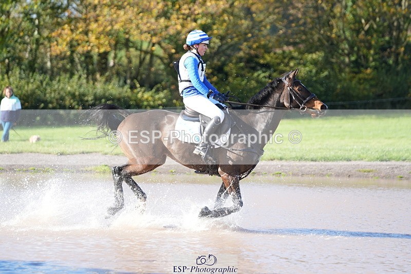 251024A-122706-08785 - B-131-Gemma.Gurvidi