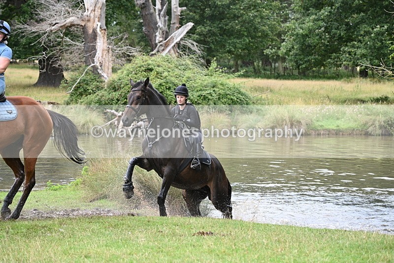 WJ7_3493 - Time at Water 12:15 to 12:50