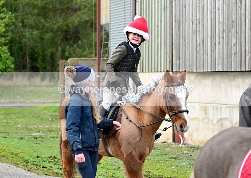 WJ7_9823 - Berks & Bucks Lead Rein - Hendred House 22-12-14