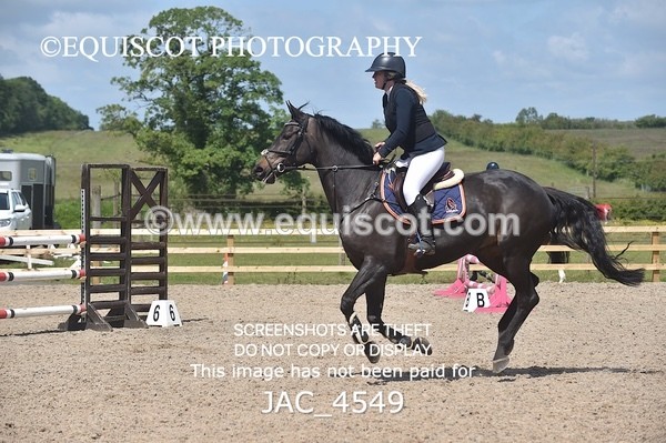 JAC_4549 - CLASS 6 Senior Newcomers/ 1.10m Open