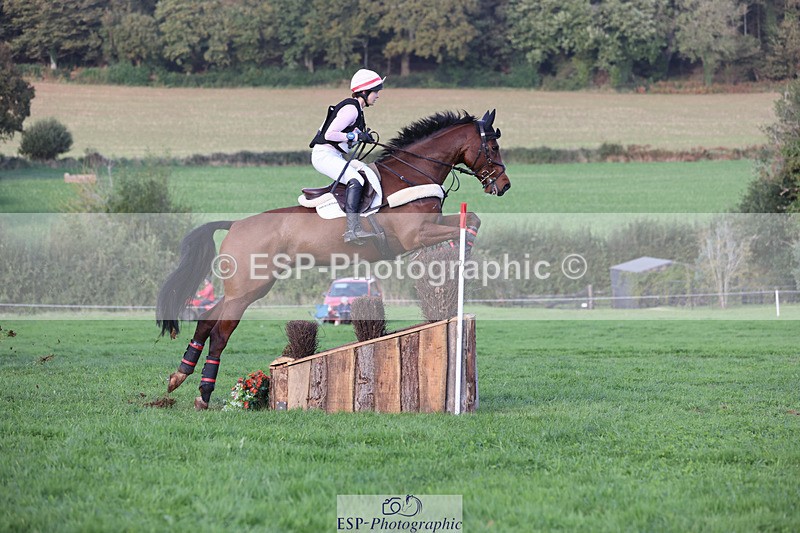 241025-153612-10615 - 227-Clementine.Crosthwaite.Eyre-LYJADOR