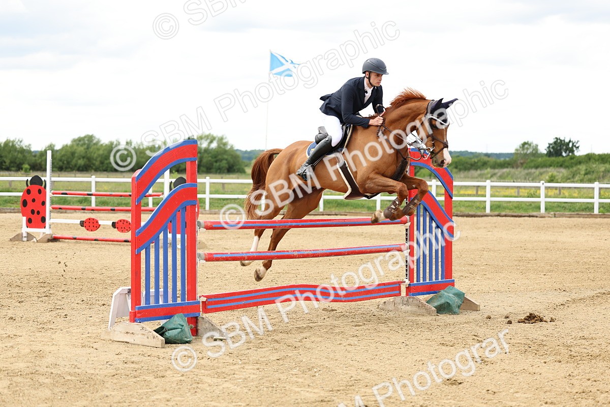 SBM_006237 - Class 19 - Senior Newcomers - 1.10m