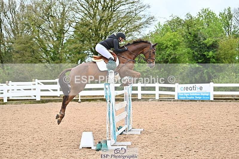 240501A-142113-01031 - Cls 8 Snr Foxhunter and 1.20m Open