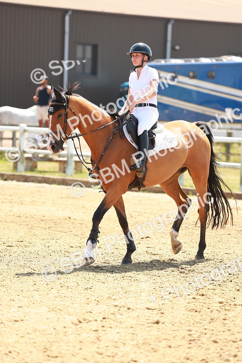 SBM_001346 - Class 4 - Senior Newcomers - 1.10m