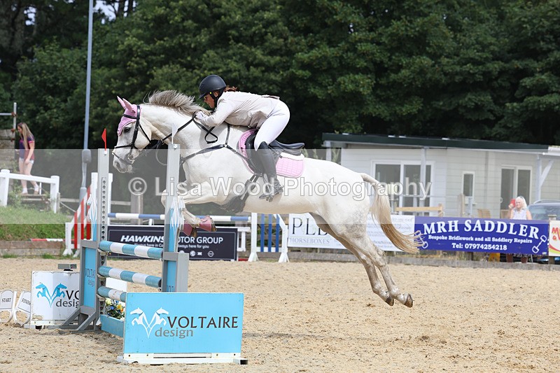 3E7A4924 - Class 4: Senior British Novice/90cm open