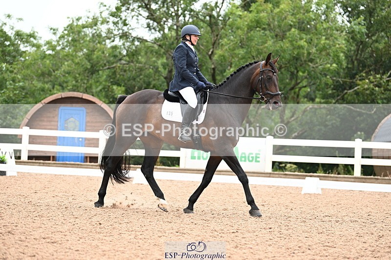 240815A-101310-00528 - 135-Anne.Shrubshall-Hfradin