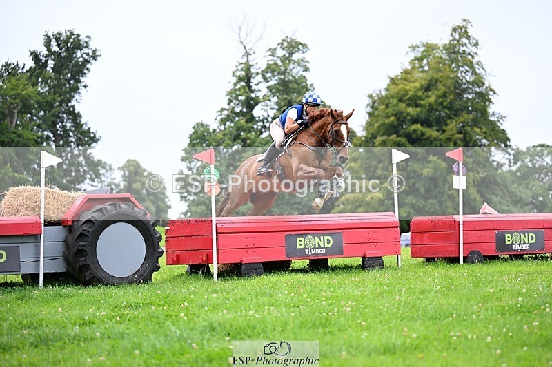 240803-105403-01143 - 072-Ruby_Russo-JUST_ORANGE