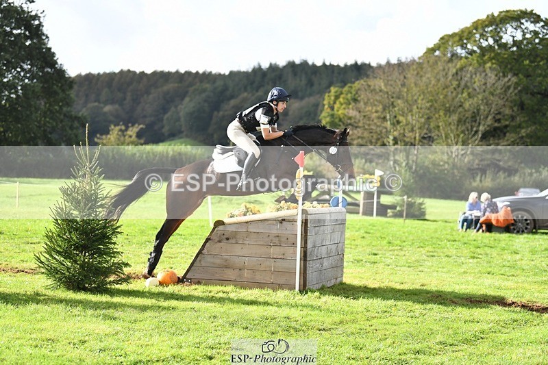 231020-142917-09741 - 133-FOXENHOLE-Laura.Elliott-XC