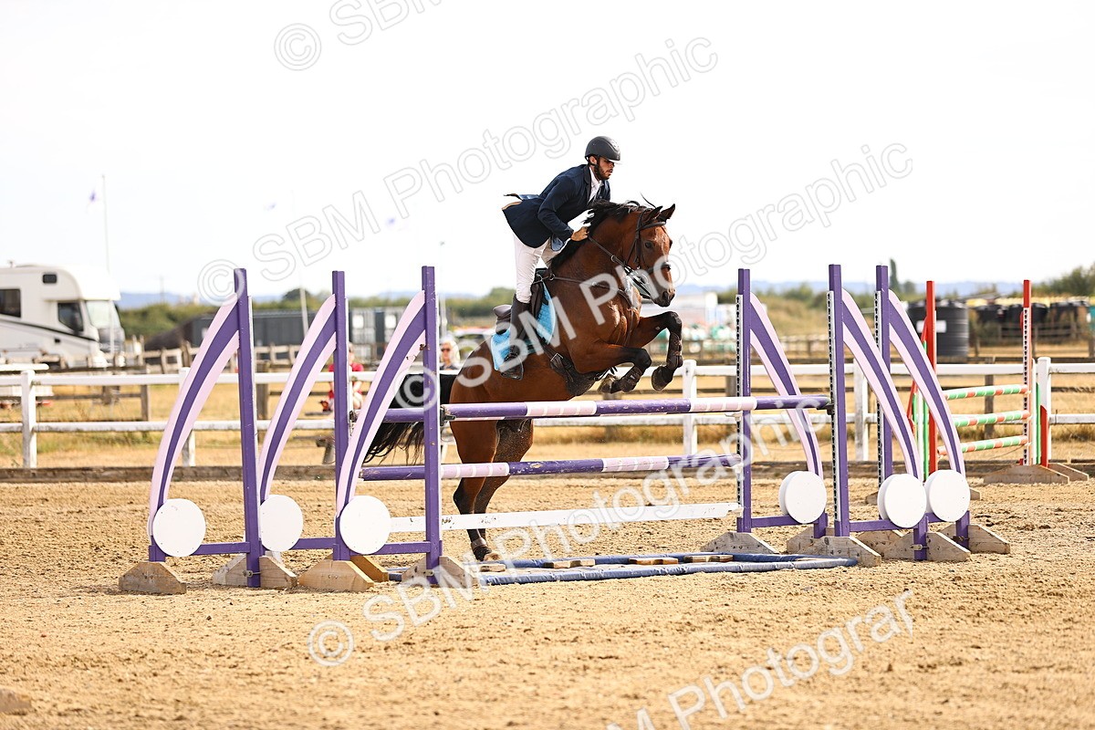 SBM_001705 - Class 6 - Senior Newcomers 1.10m