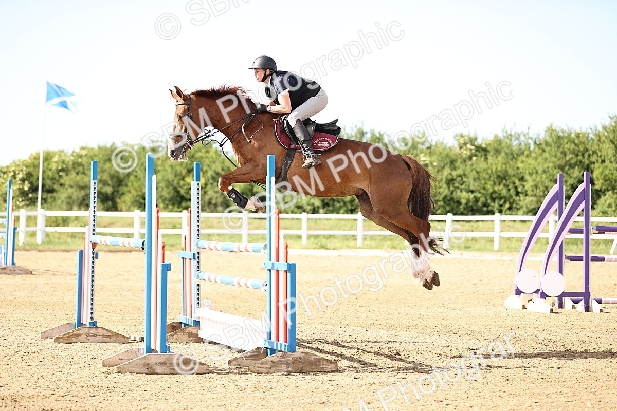 SBM_003072 - Class 5 - Senior Foxhunter - 1.20m