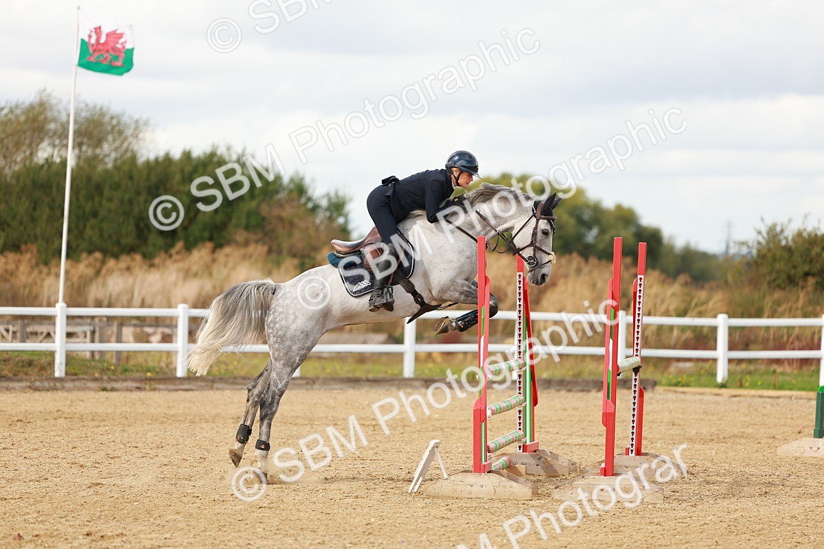 SBM_001314 - Class 4 - Senior Newcomers - 1.10m