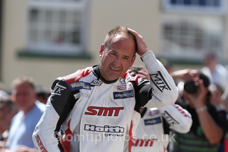 IMG_2538 - Sidecar Race 2 - TT 2013