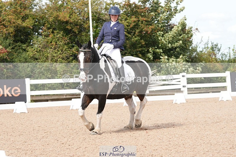 250906-121736-02291 - 082-Samantha.FussellDai.The.Pied