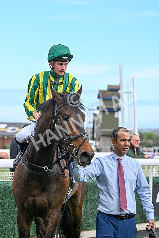 240425-Race 3-Spinning Wheel-1292 - Race 3